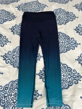 Athletes Women’s Ombre Navy to Teal Active Leggings